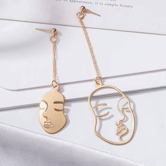 NEW Unique Abstract Hallow Face Asymmetric Stud Chain Drop Dangle Earrings GOLD - Picture 2 of 9